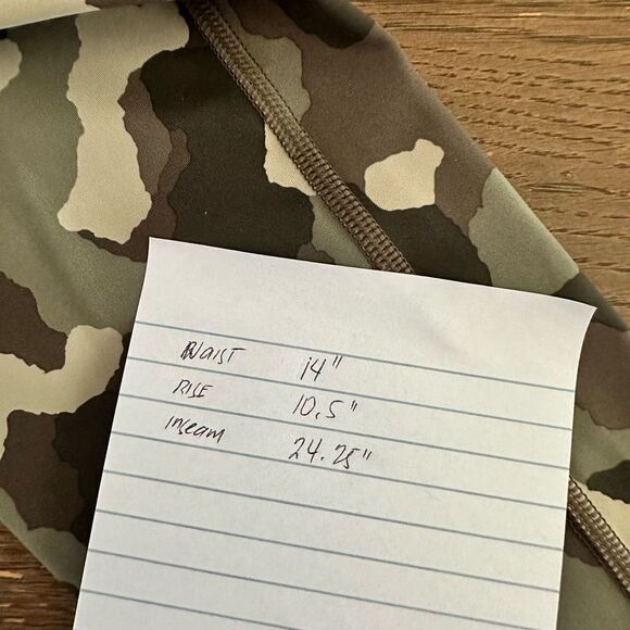 Athleta Lightning Camo 7/8 Tight Green Gray High Rise  w/ Pockets Size small - Picture 10 of 10